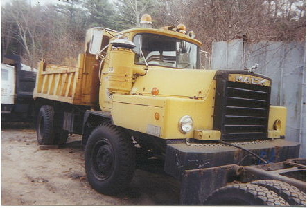 http://www.badgoat.net/Old Snow Plow Equipment/Trucks/Mack Snow Fighters/Mack Snow Fighters/GW443H301-6.jpg